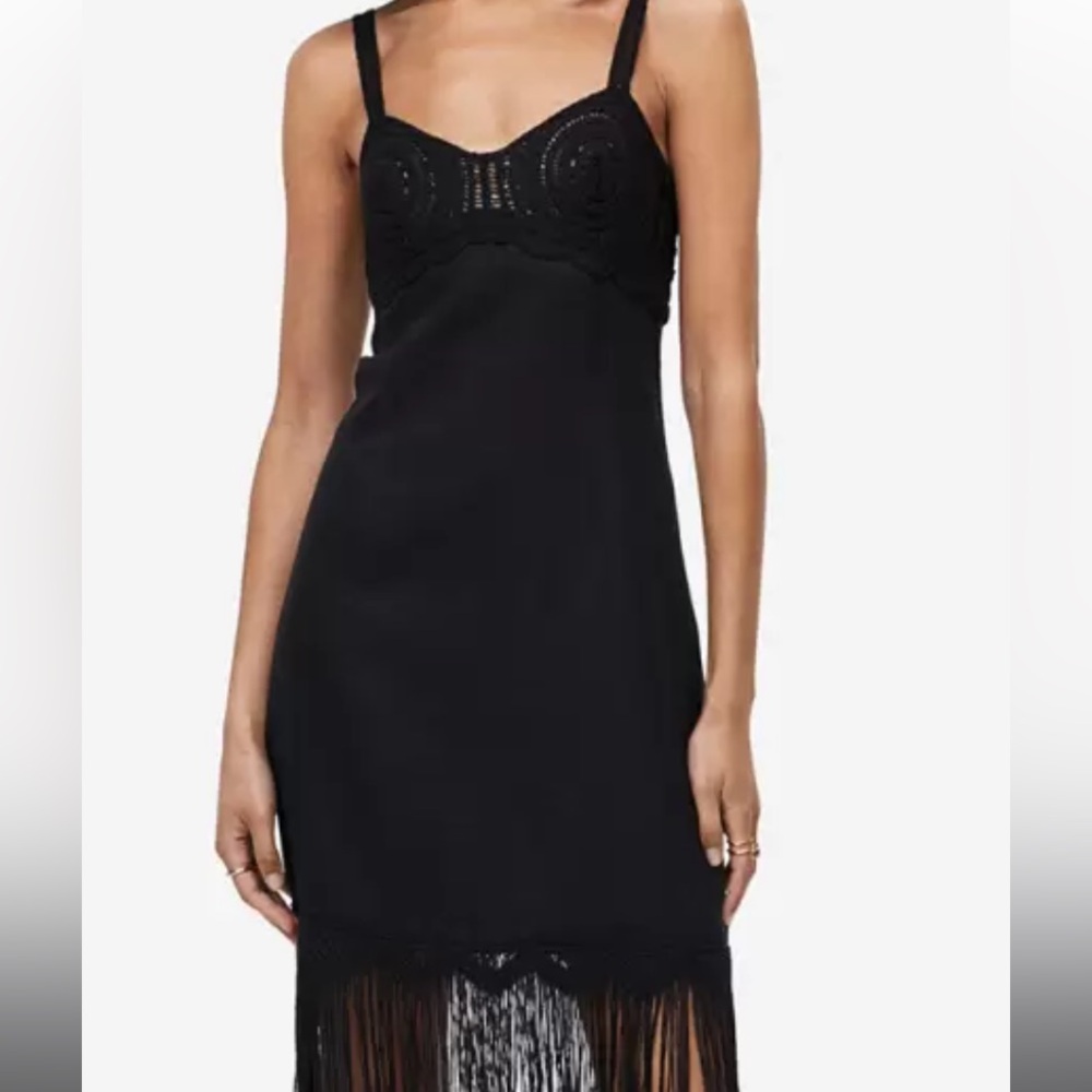 CLASSY & SEXY BLACK LINEN DRESS w CROCHET DETAIL